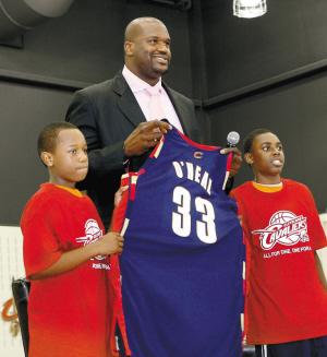 的中后期执 的中后期执