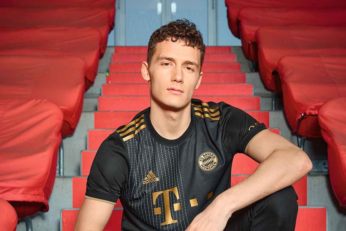 半空间三人 半空间三人