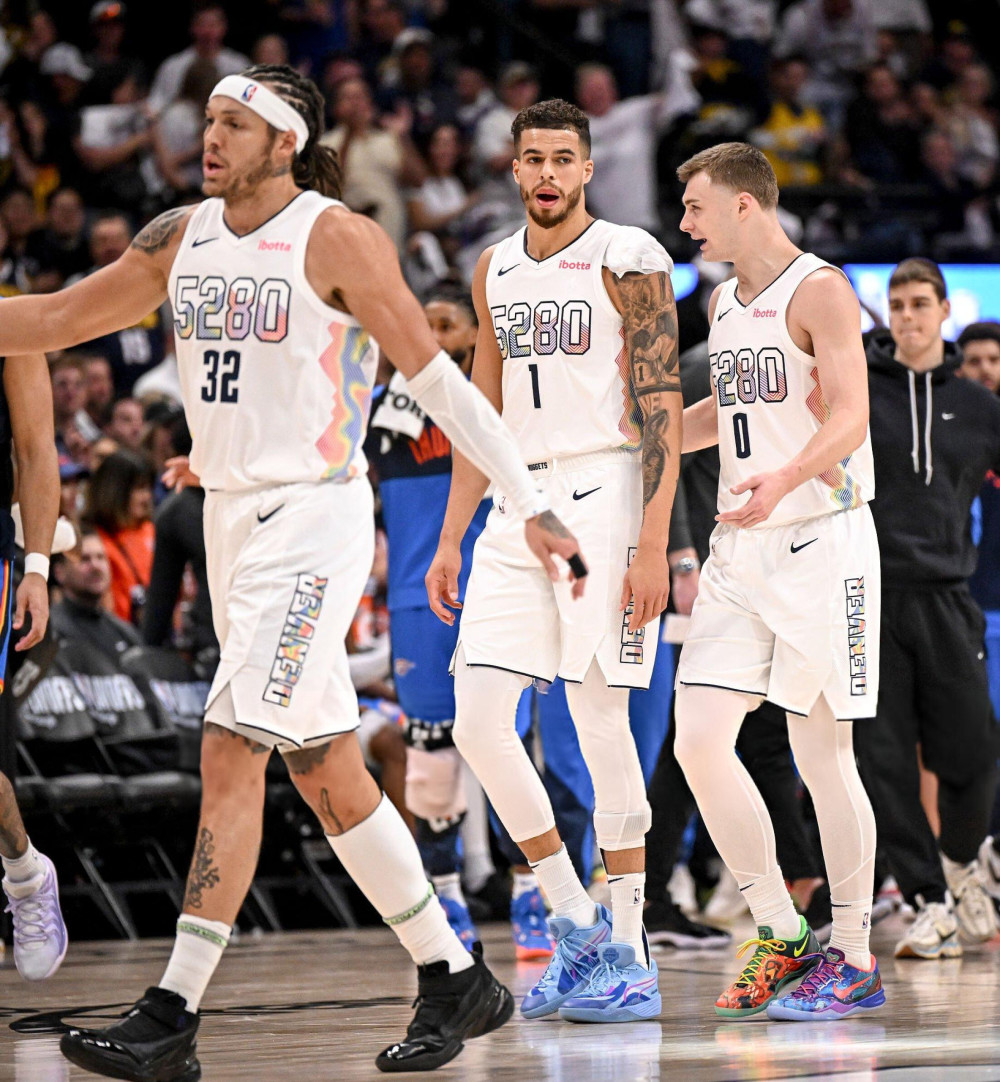 《月圆之夜》x《霓虹深渊：无限》联动：镜中世界与霓虹深渊相逢