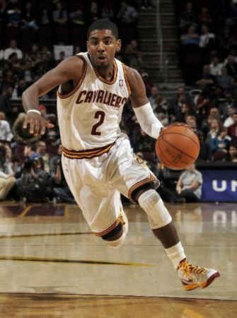 快船主场倒戈！布朗50分被换下很不开心：我是联盟最好攻防一体